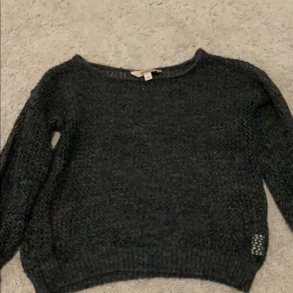 black crop long sleeve